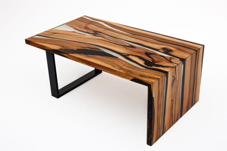 Stół z żywicą „Cascadia”