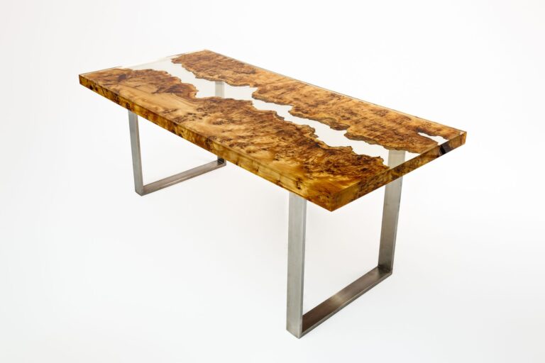 Stół z żywicą „Canyonlands”