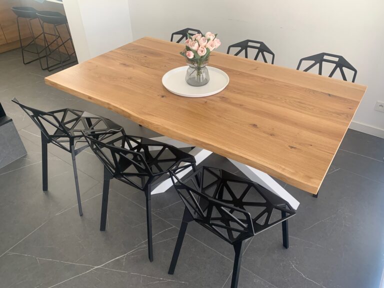 stół z litego drewna